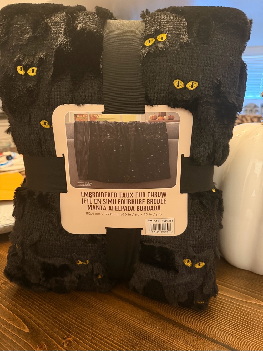 Black cat Embroidered Faux Fur blanket